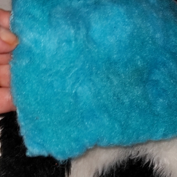 ❤️ Dog Top Cow Faux Fur Small - Picture 3 of 7